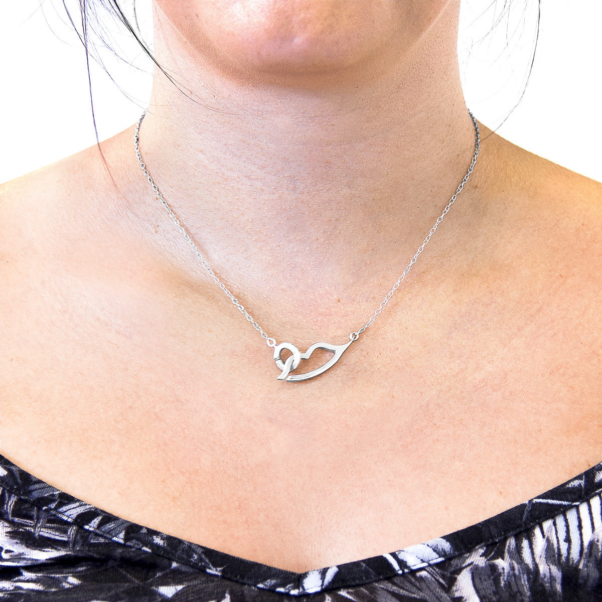 Kissing Lips Link Paradise Silver Necklace Pendant